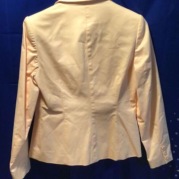 BLaser by Reba size 4 more of a peach than a pink - Picture 2 of 7